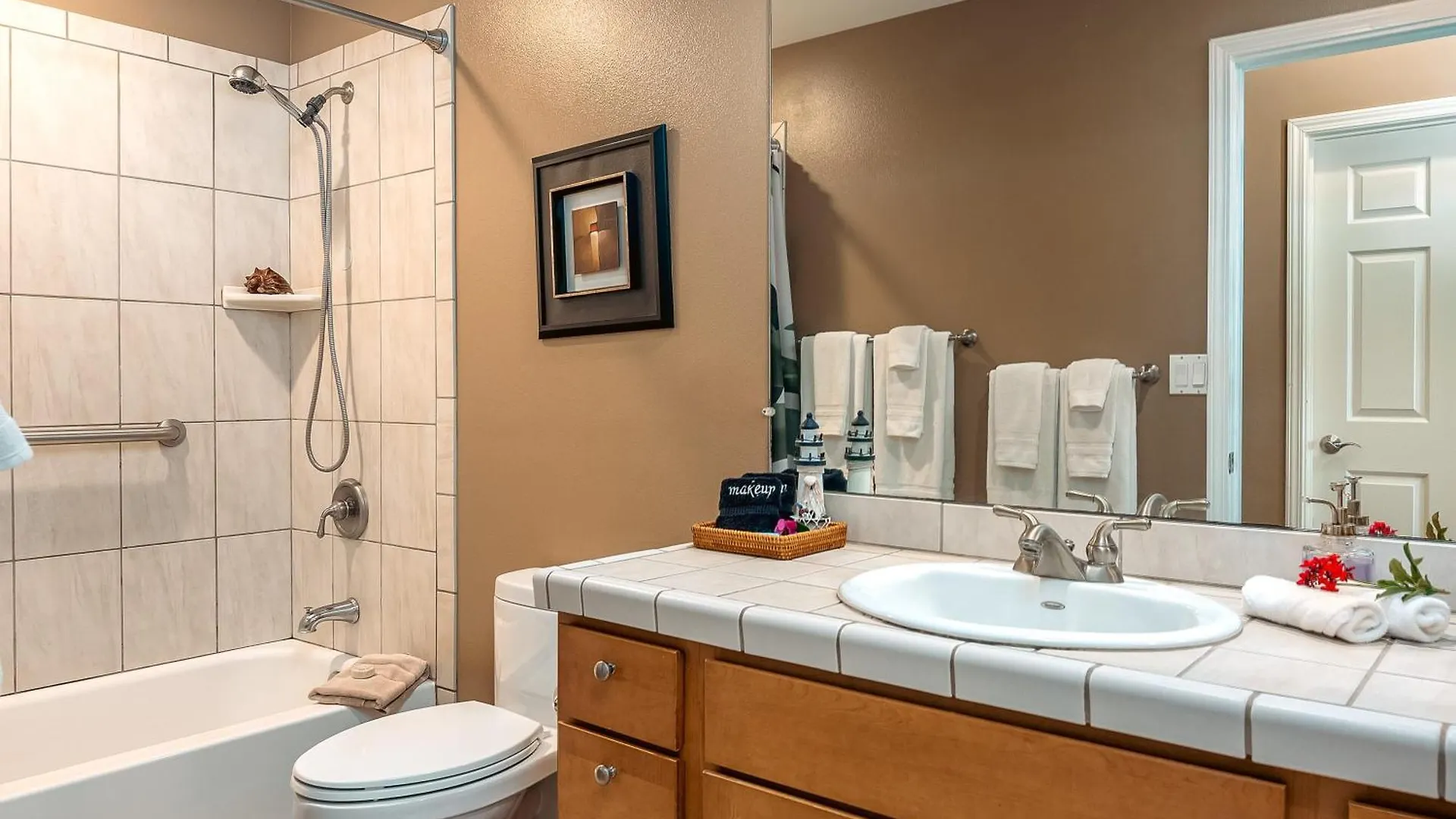 1 Acre Private Resort 4 Bed 3 Bath Cinema Spa Waikoloa Holiday home